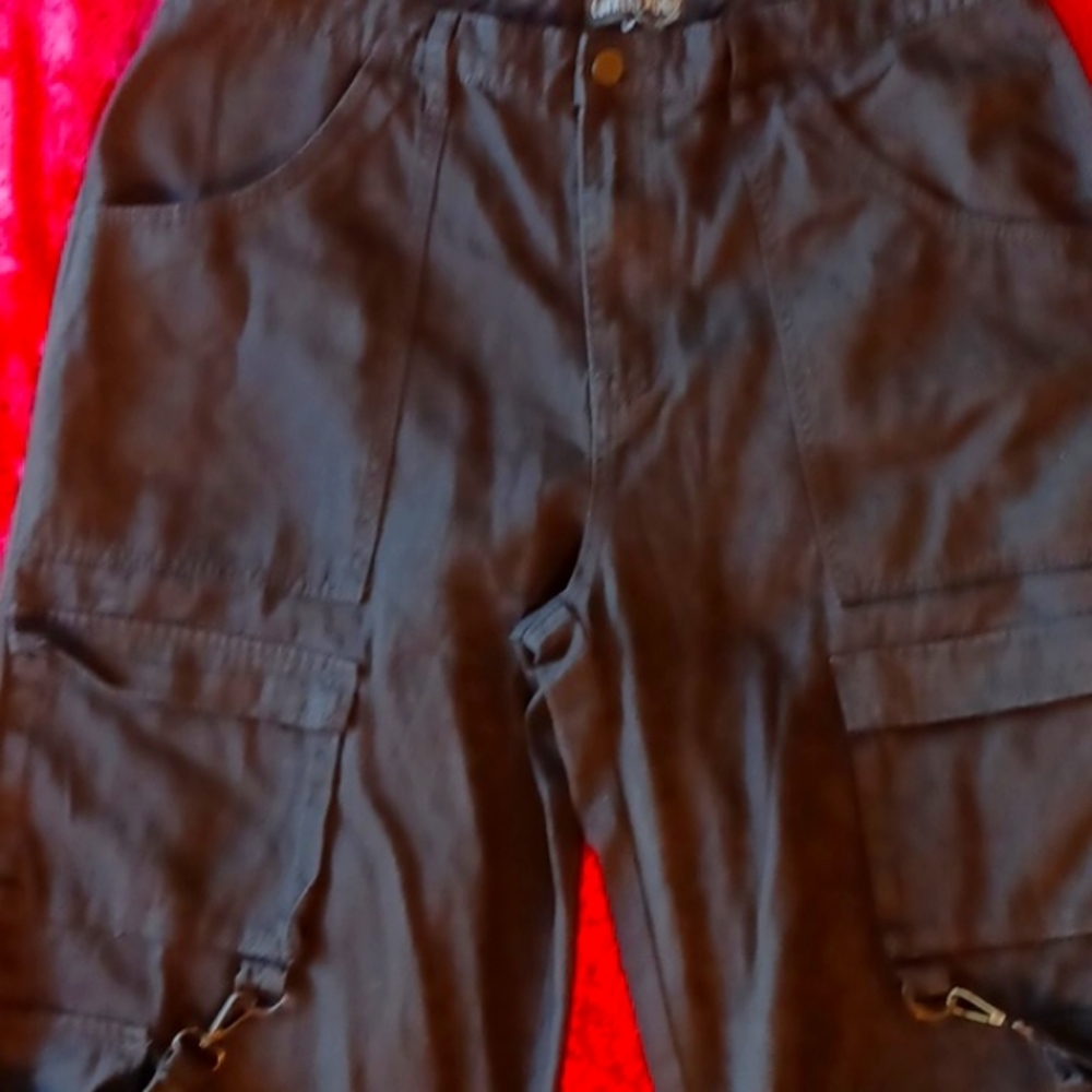 Women’s Wide Leg Cargo Jeans - Black
